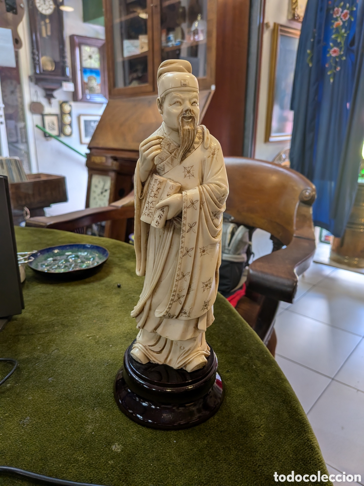 Antig&uuml;edades: Figura china en resina. REF-2068 - Foto 1