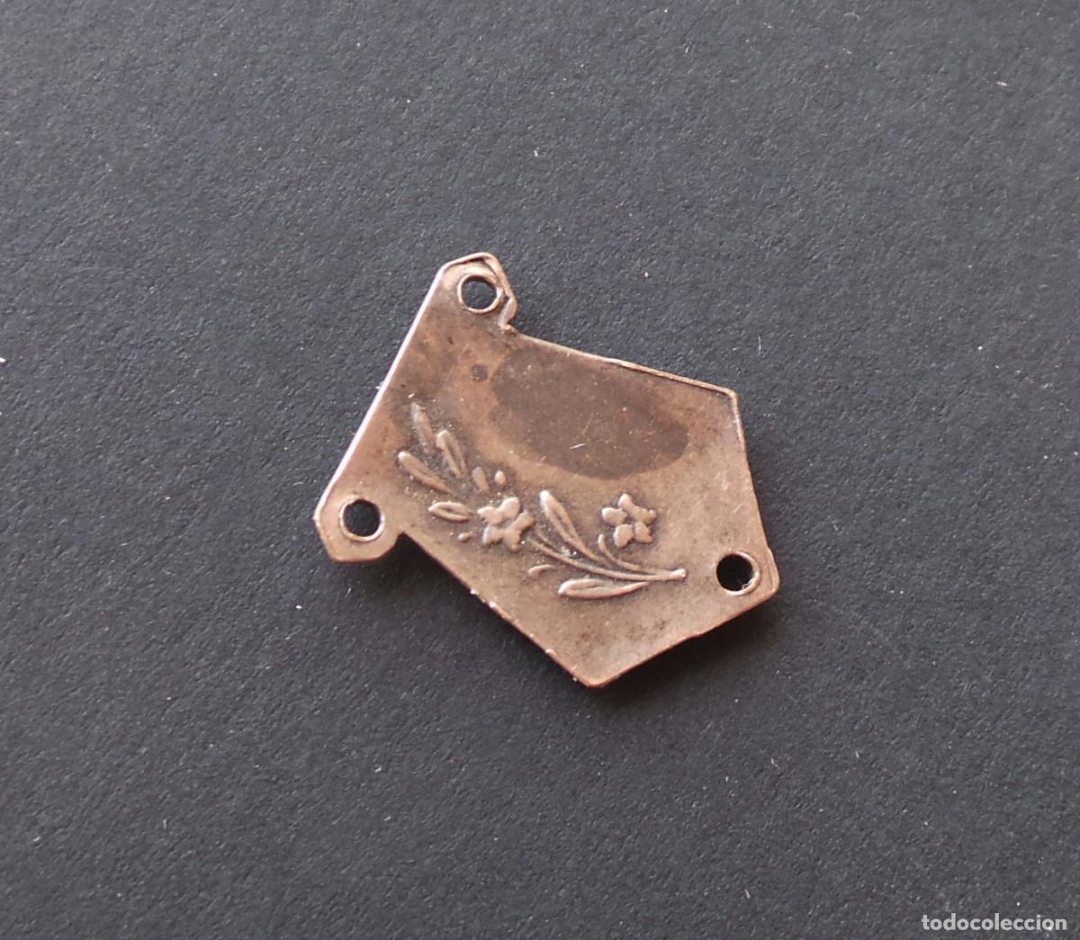 Antig&uuml;edades: MEDALLA REPRESENTACI&Oacute;N DE LA VIRGEN MAR&Iacute;A - Foto 2