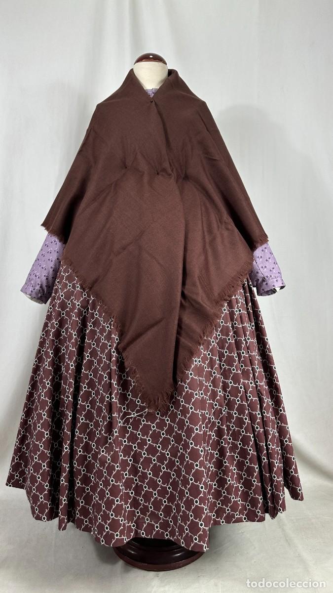 Antig&uuml;edades: Pa&ntilde;uelo de merino liso, chocolate - Foto 1