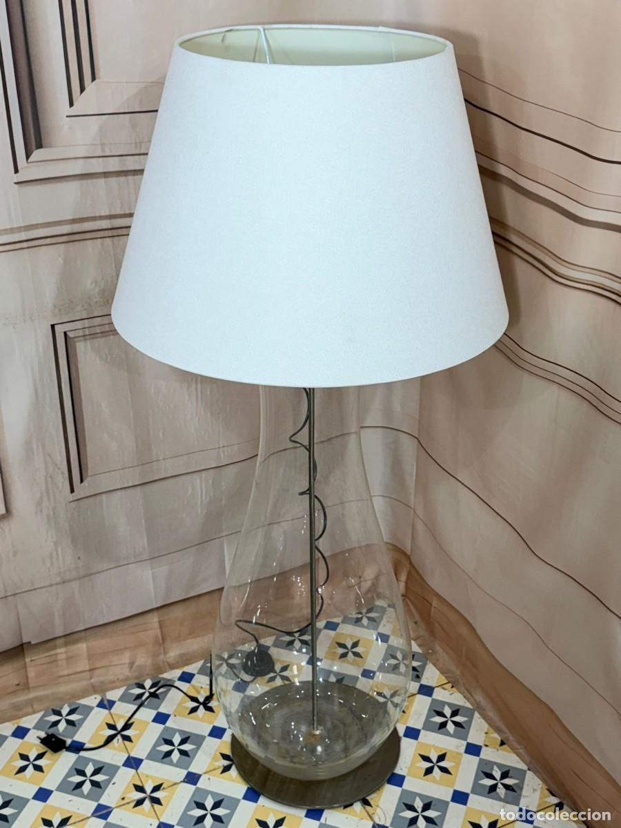 Antig&uuml;edades: L&aacute;mpara de mesa con una base de cristal transparente - Foto 8