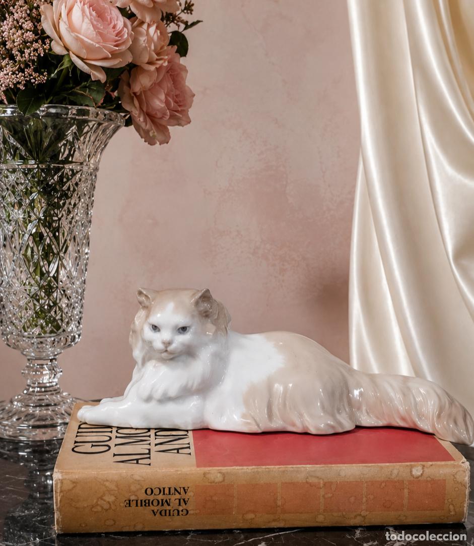 Antig&uuml;edades: Figura Gato de Angora producido por la marca Nao de Lladr&oacute;