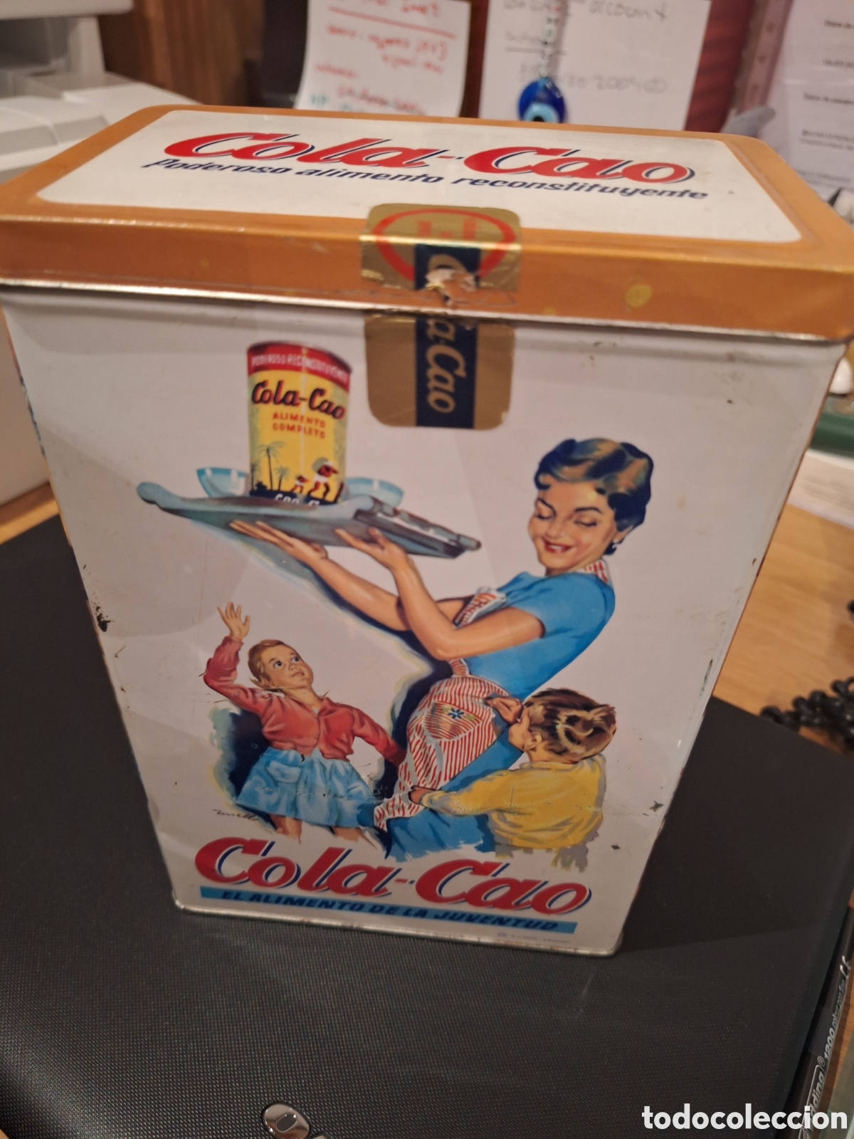 Antig&uuml;edades: Lata de Cola cao de Nutrexpa