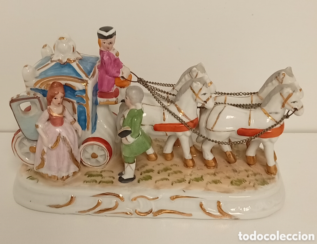 Antig&uuml;edades: CARROZA DE PORCELANA ANTIGUA