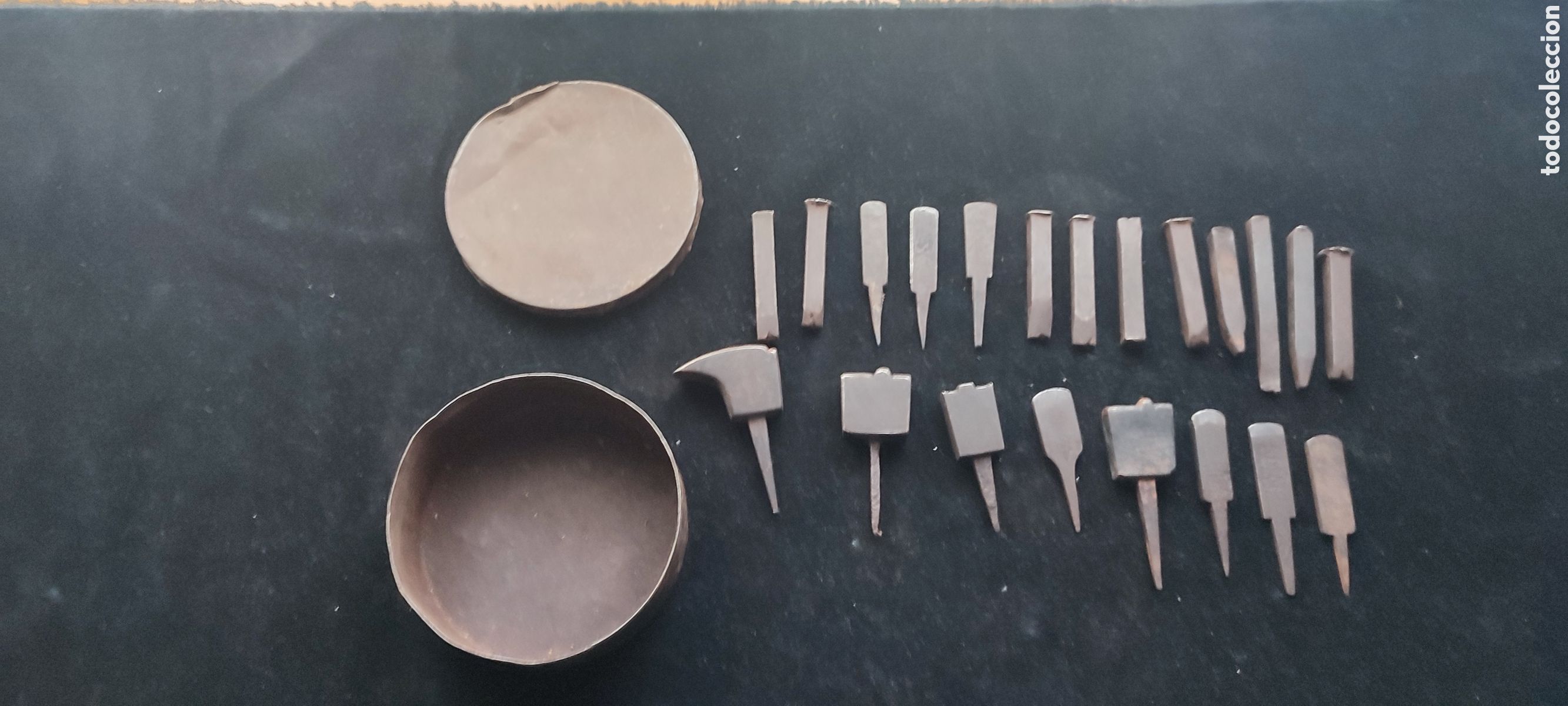Antig&uuml;edades: Lote de 21 herramientas antiguas de joyeria