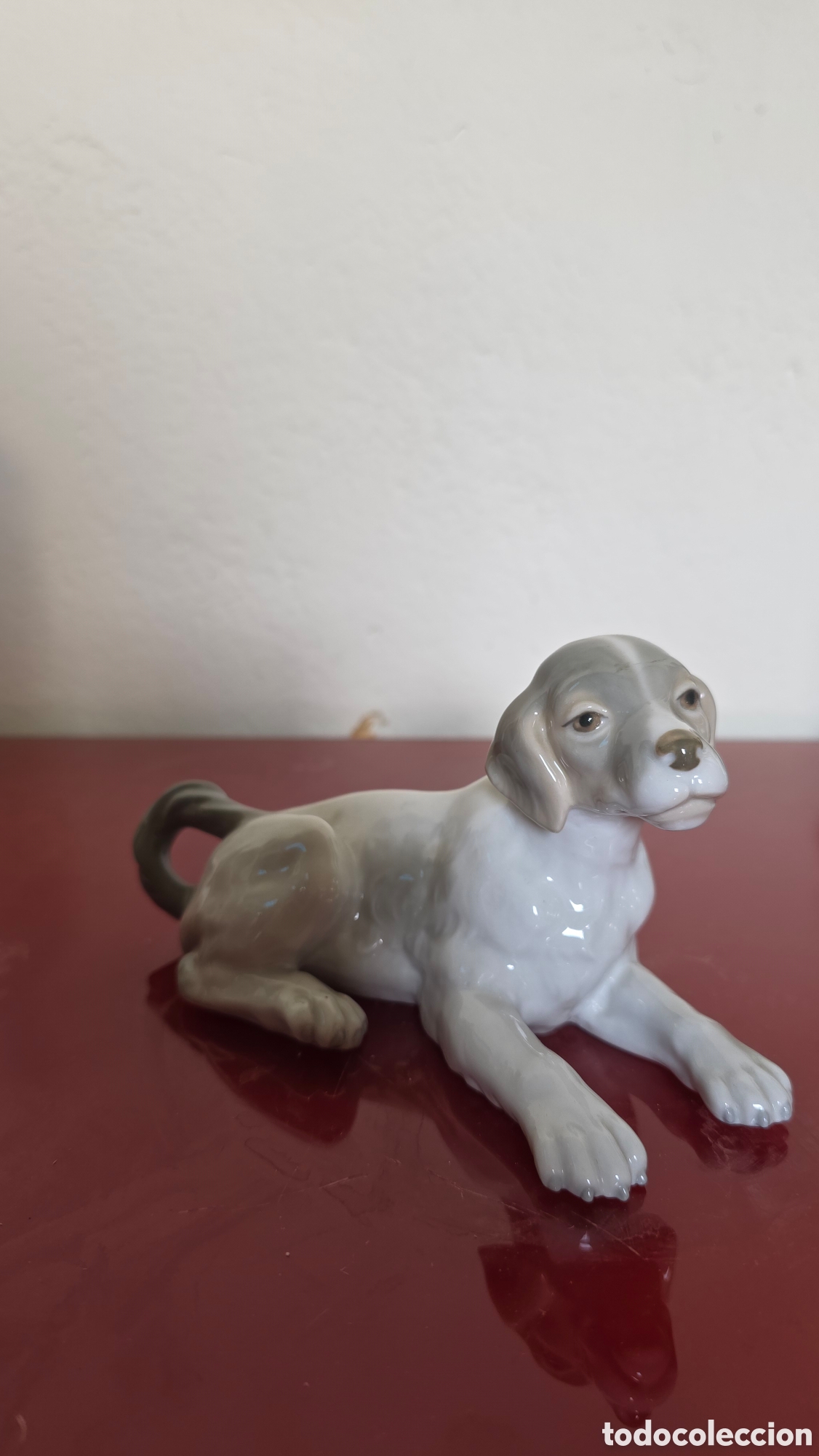 Antig&uuml;edades: Figura porcelana lladro perrito
