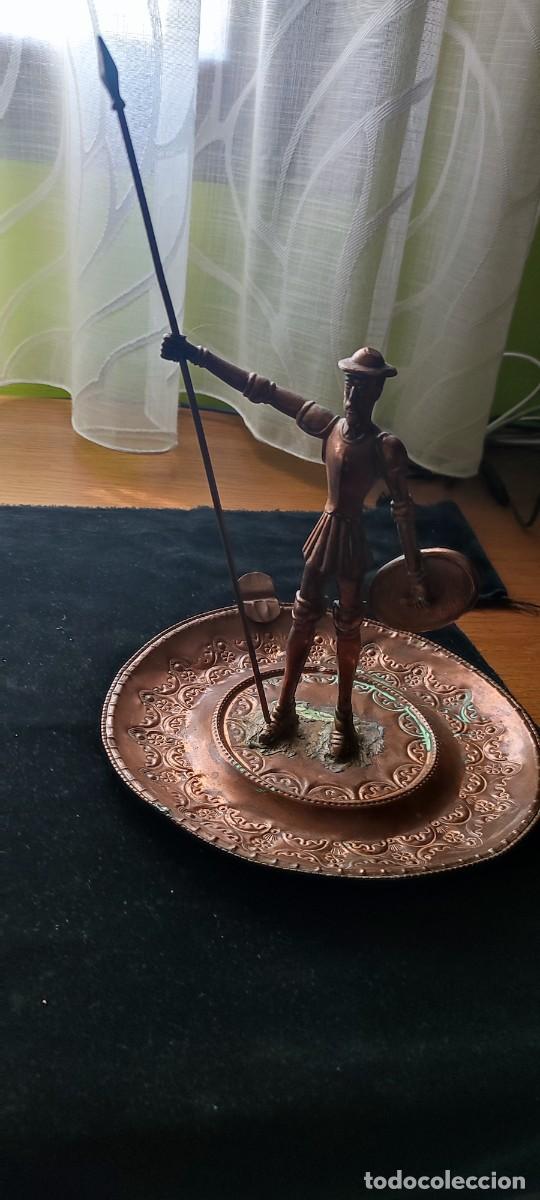 Antig&uuml;edades: Antigua escultura en cobre de don Quijote de la Mancha
