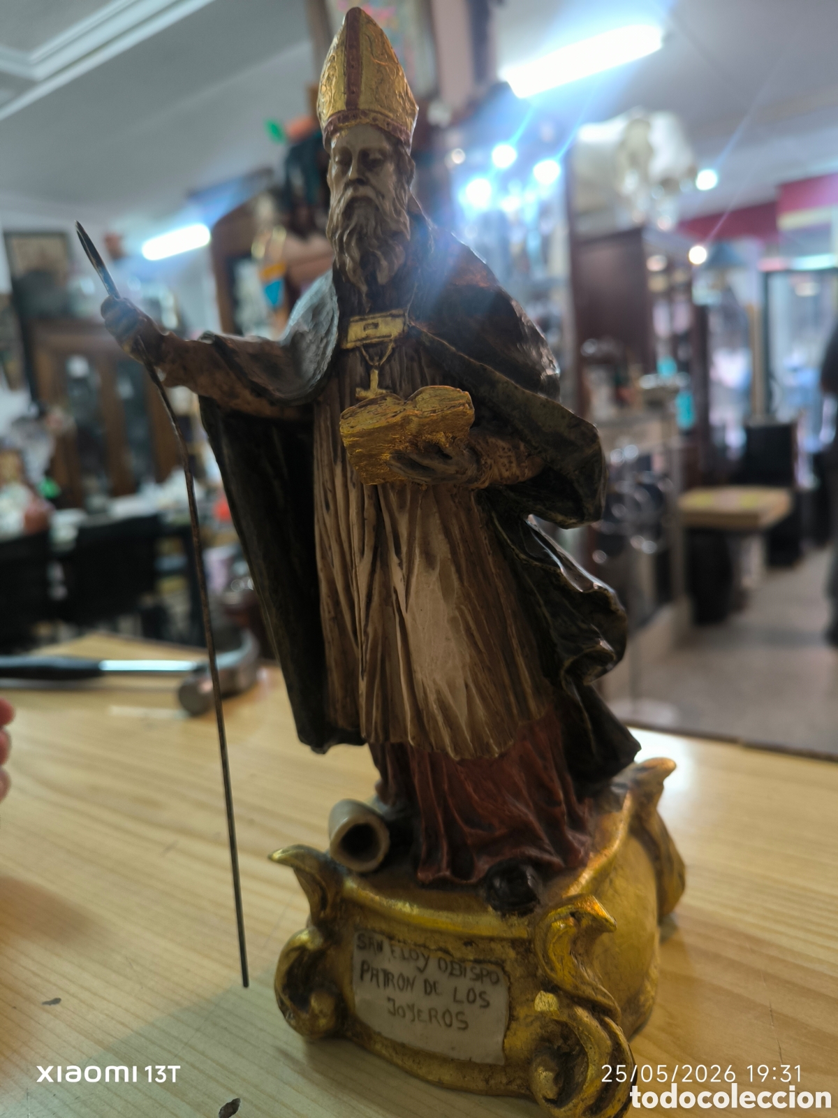 Antig&uuml;edades: Talla policromada San Eloy realizado por Manuel Jurado