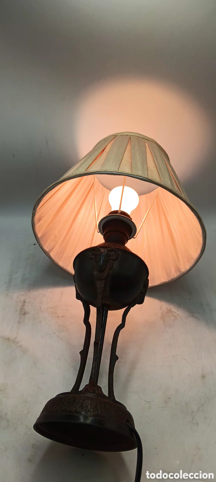Antig&uuml;edades: L&aacute;mpara de sobremesa vintage. - Foto 4