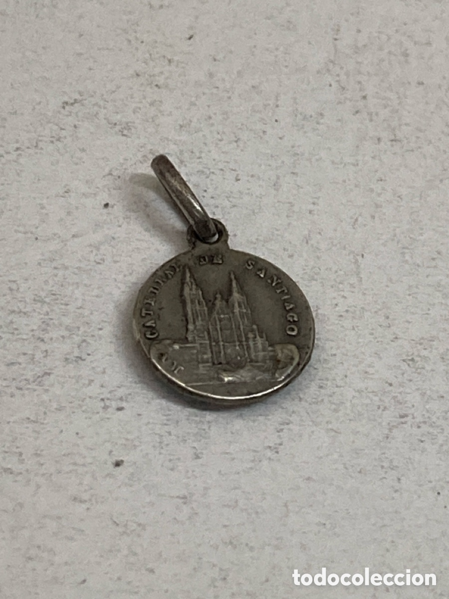 Antig&uuml;edades: Medalla de plata religiosa C593 - Foto 2