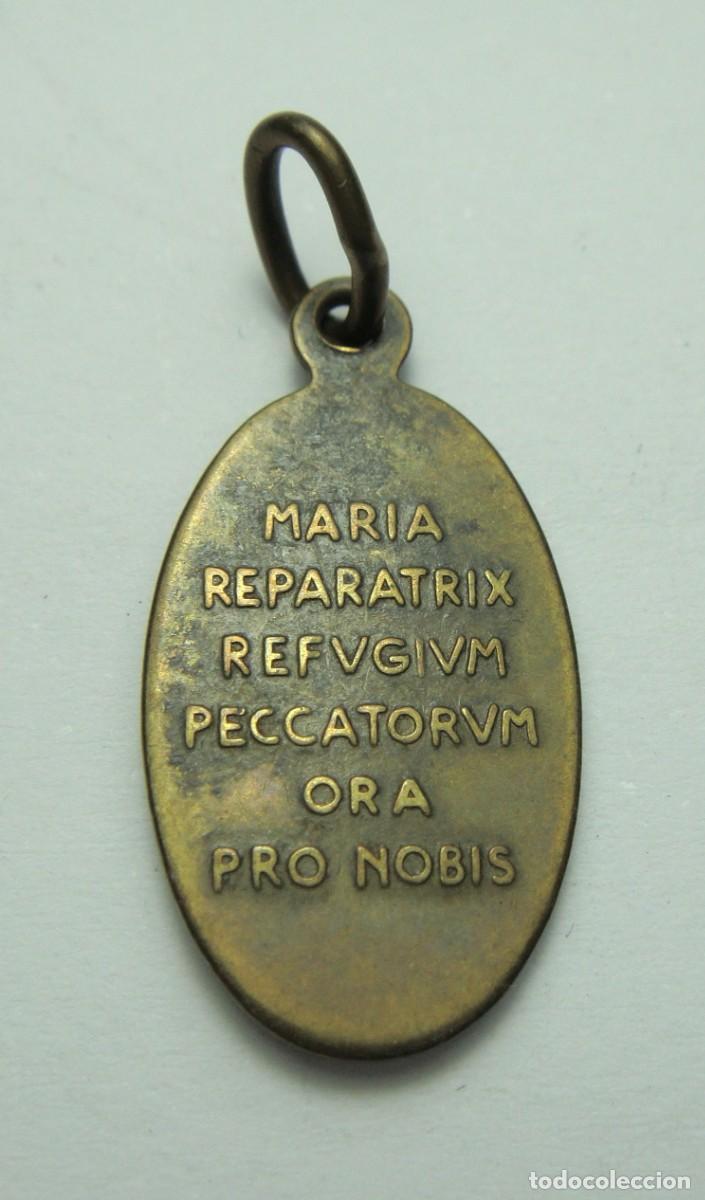 Antig&uuml;edades: Medalla Devocional de Mar&iacute;a Reparadora de los Pecadores - Foto 2