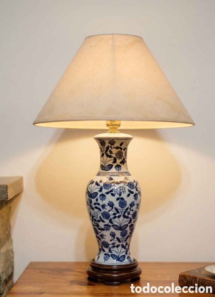 Antig&uuml;edades: L&aacute;mpara de sobremesa estilo Chinoiserie