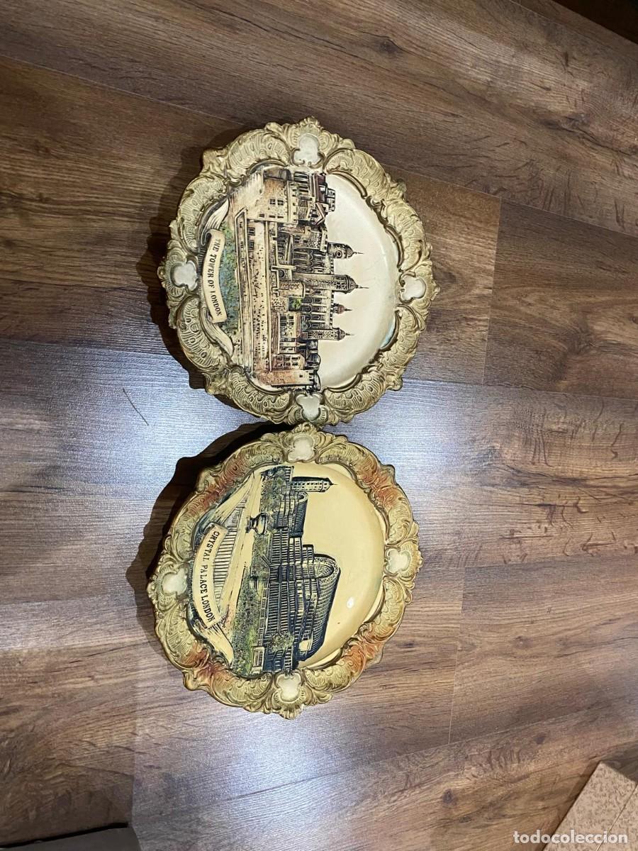 Antig&uuml;edades: &rdquo;Pareja de platos decorativos de pared - Monumentos de Londres (Tower of London y Crystal Palace) -