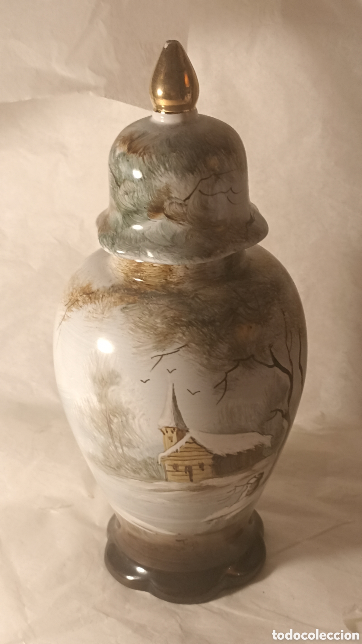 Antig&uuml;edades: Jarr&oacute;n Tibor Vintage de Cer&aacute;mica - Pintado a Mano (Escena Invernal)24 cm aprox