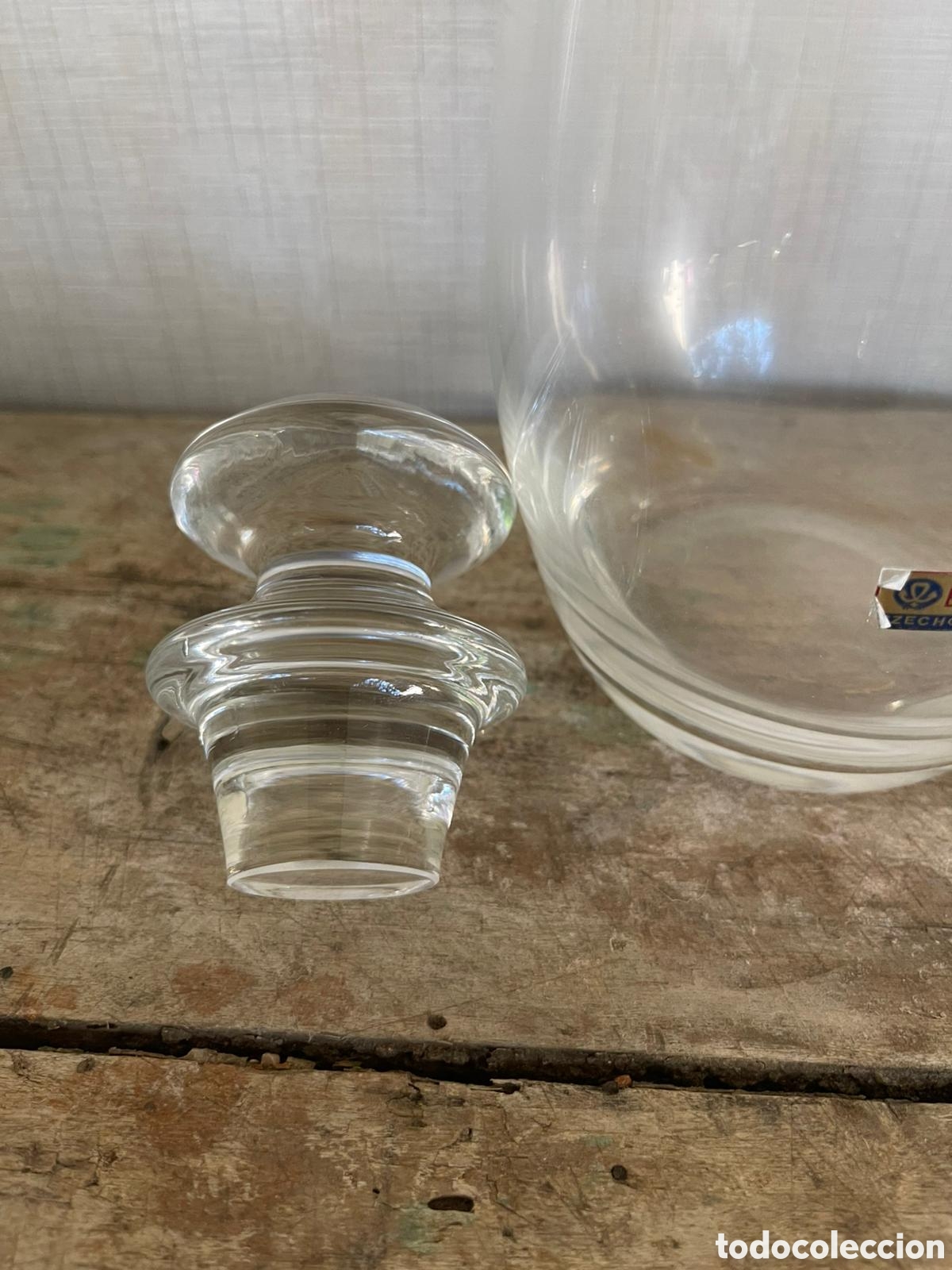 Antig&uuml;edades: Licorera de cristal con tapa - Foto 3