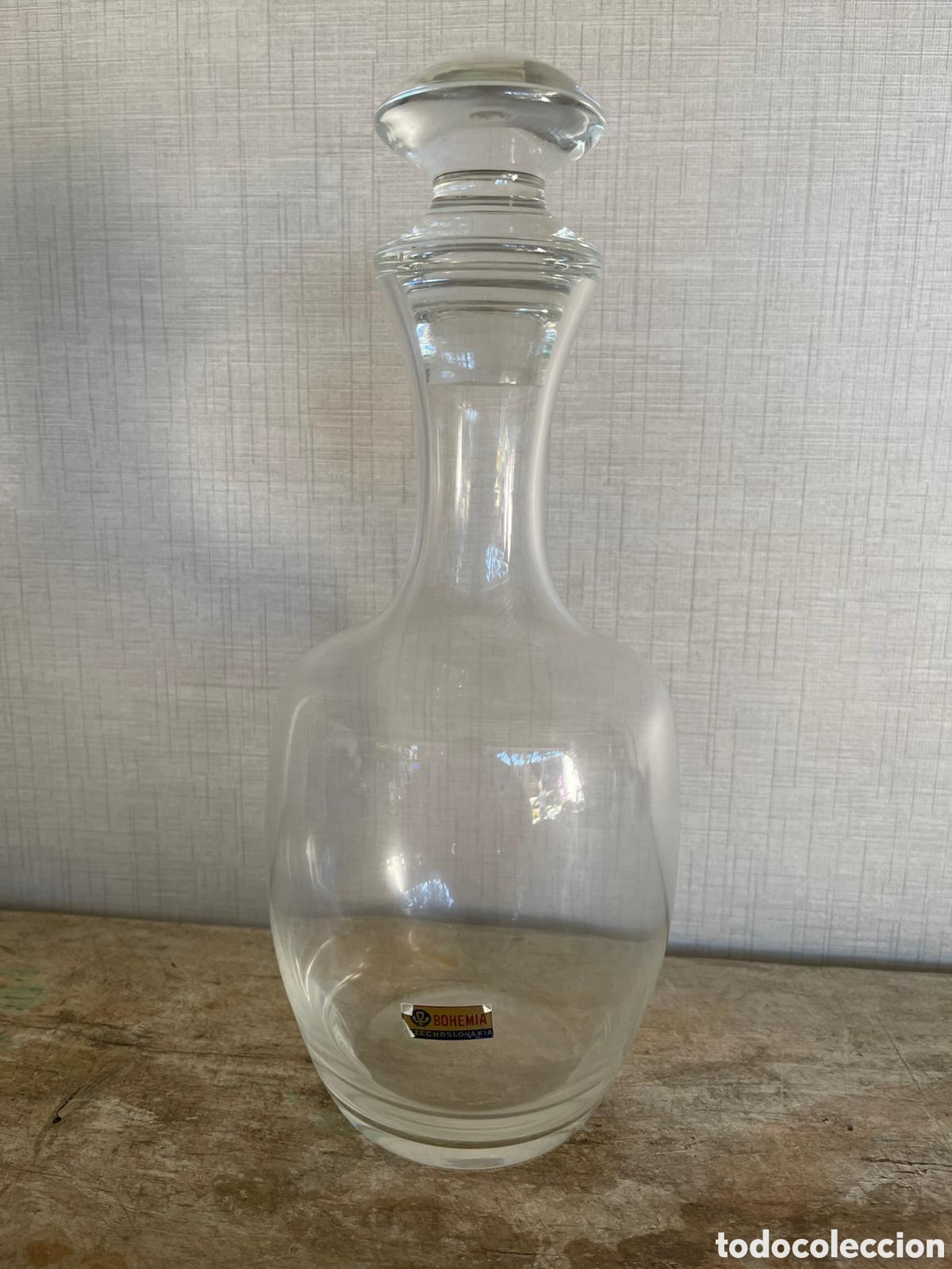 Antig&uuml;edades: Licorera de cristal con tapa - Foto 1