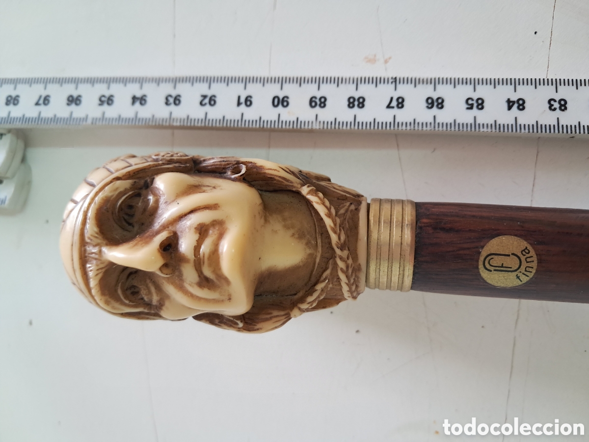 Antiquit&eacute;s: Bast&oacute;n antiguo con figura en resina