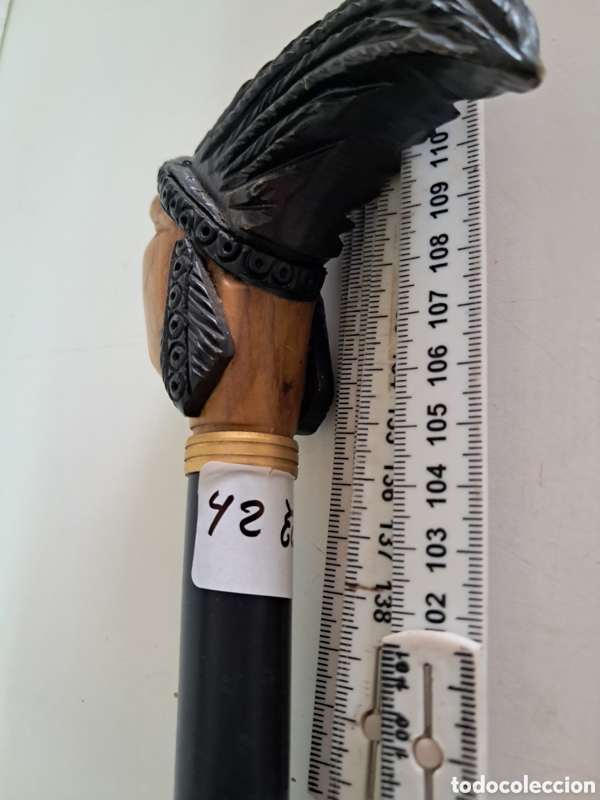 Antig&uuml;edades: Bast&oacute;n antiguo con mango de resina y madera noble - Foto 3