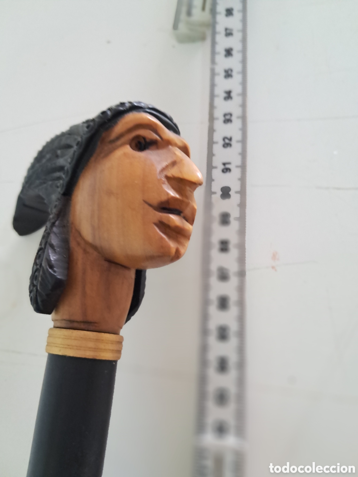 Antig&uuml;edades: Bast&oacute;n antiguo con mango de resina y madera noble - Foto 1
