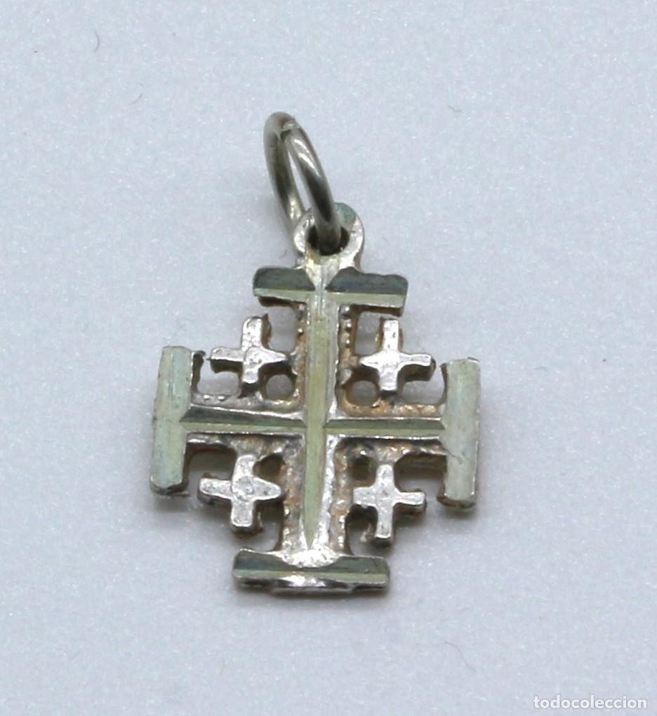 Antig&uuml;edades: Colgante de plata con la Cruz de Jerusal&eacute;n (Cruz de las Cruzadas).