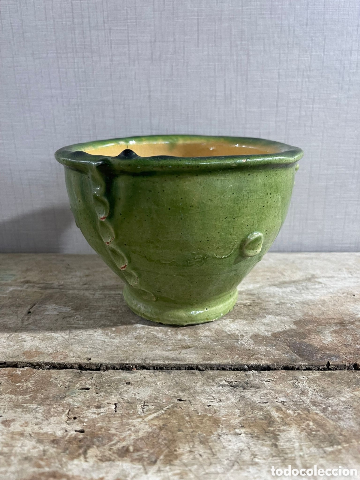 Antig&uuml;edades: Mortero chinchilla verde