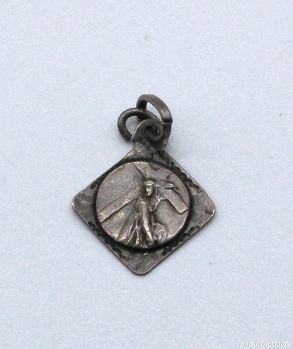 Antig&uuml;edades: Medalla en metal plateado de N&ordm; Padre Jes&uacute;s del Perd&oacute;n. Manzanares (C.R.)