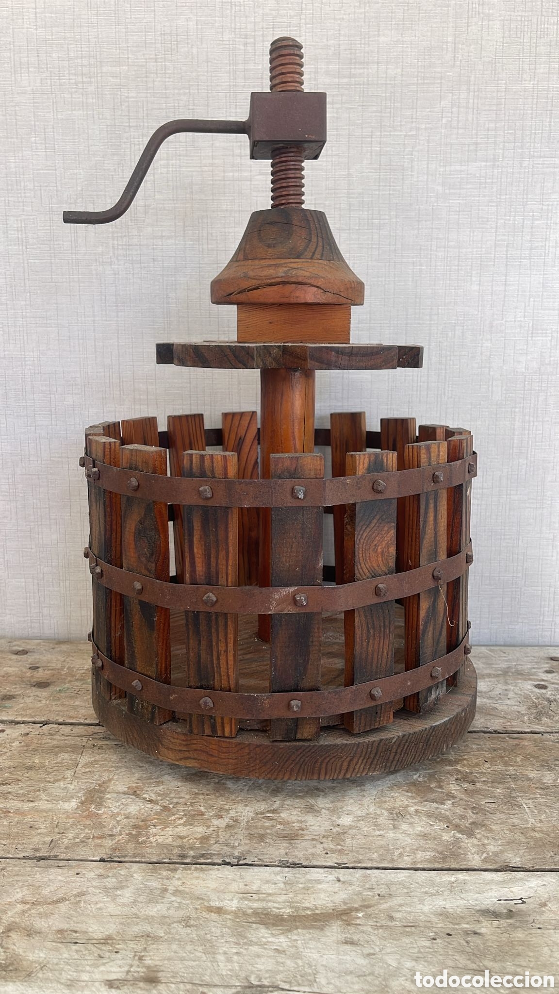 Antig&uuml;edades: Prensa de vino madera
