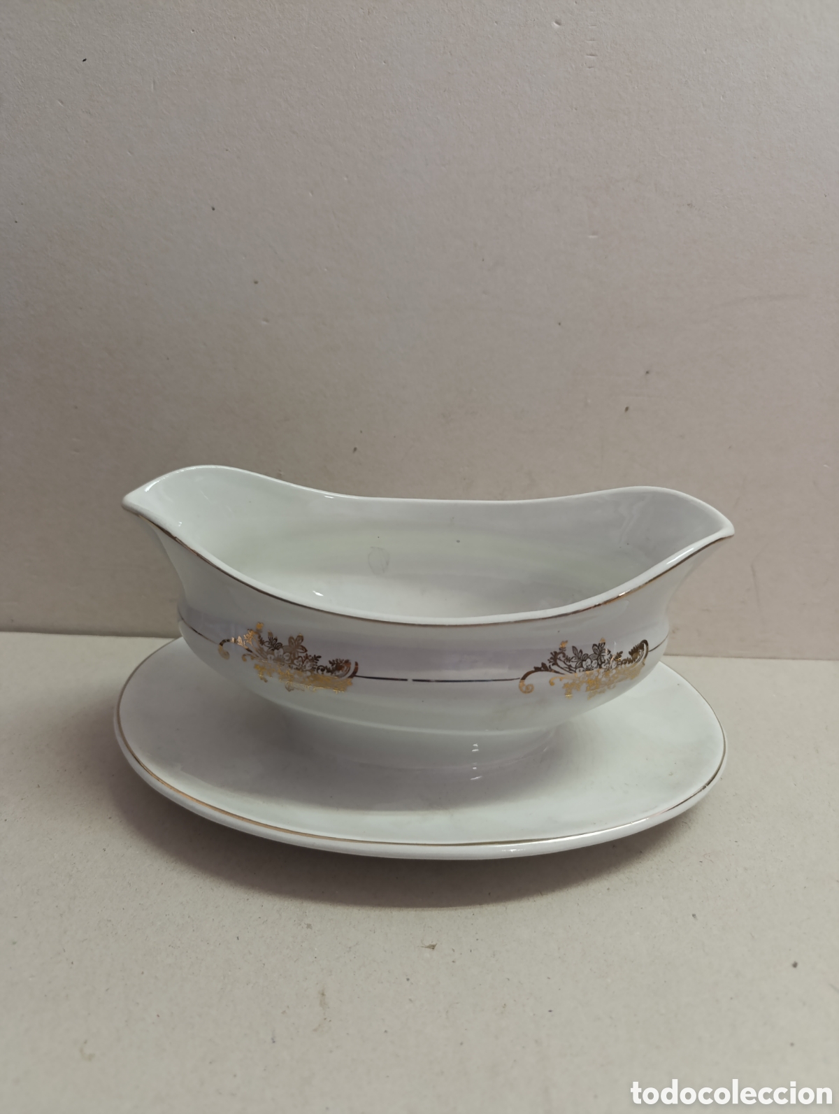 Antiquit&eacute;s: SALSERA DE PORCELANA BOANCA SAN CLAUDIO, OVIEDO. DETALLES DORADOS.