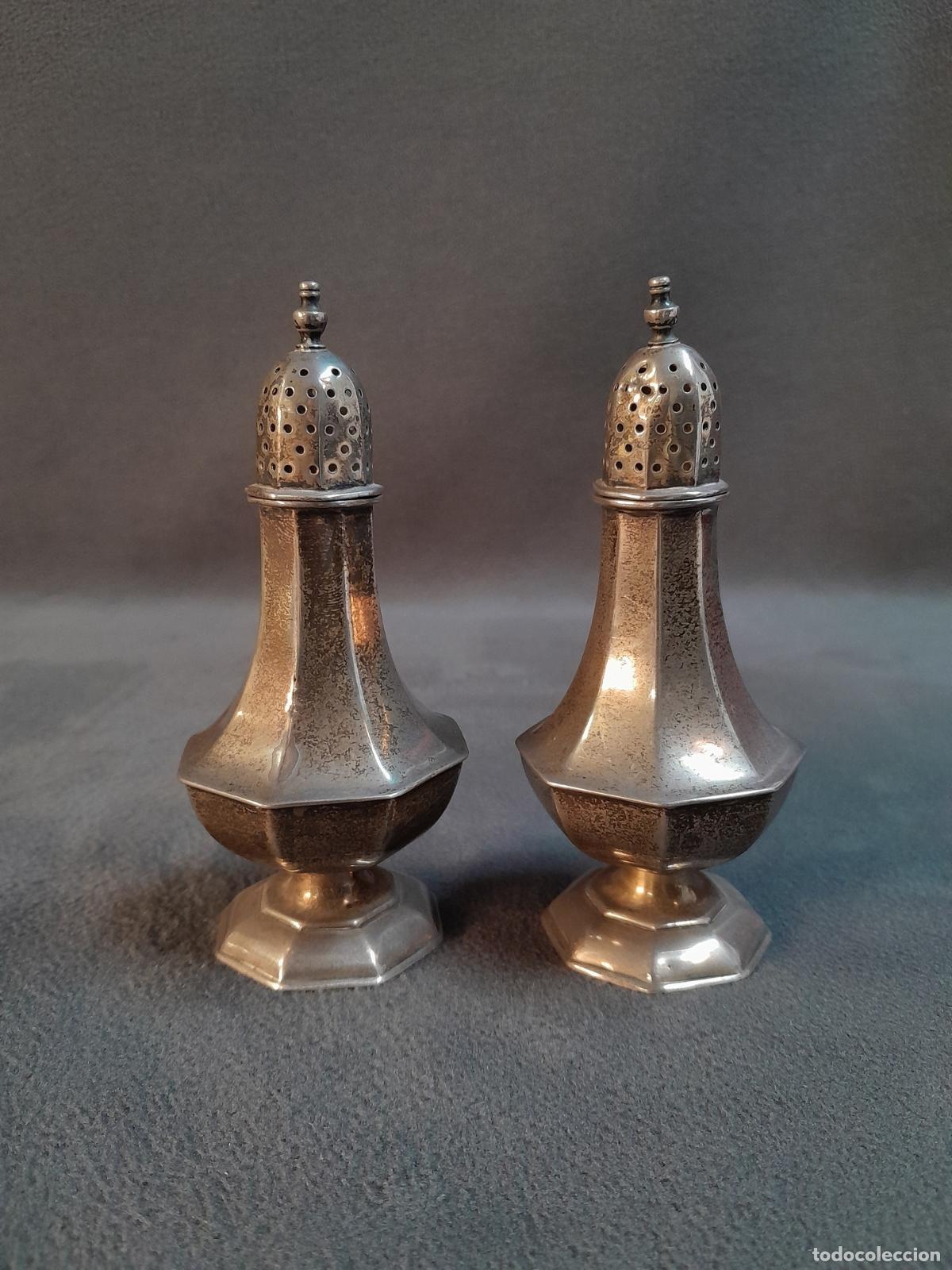 Antig&uuml;edades: JUEGO DE SALERO Y PIMENTERO DE SOBREMESA DE PLATA.PRINCIPIOS S.XX