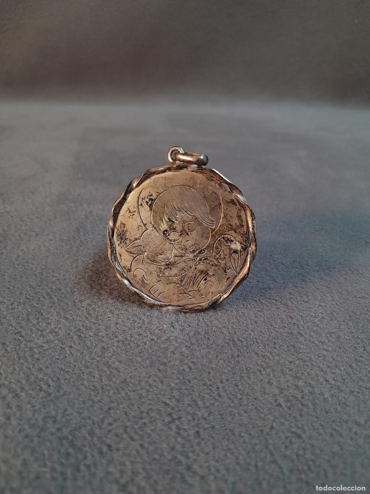 Antig&uuml;edades: M-2235. MEDALLA DEVOCIONAL DEL &Aacute;NGEL DE LA GUARDA EN PLATA. SIGLO XX