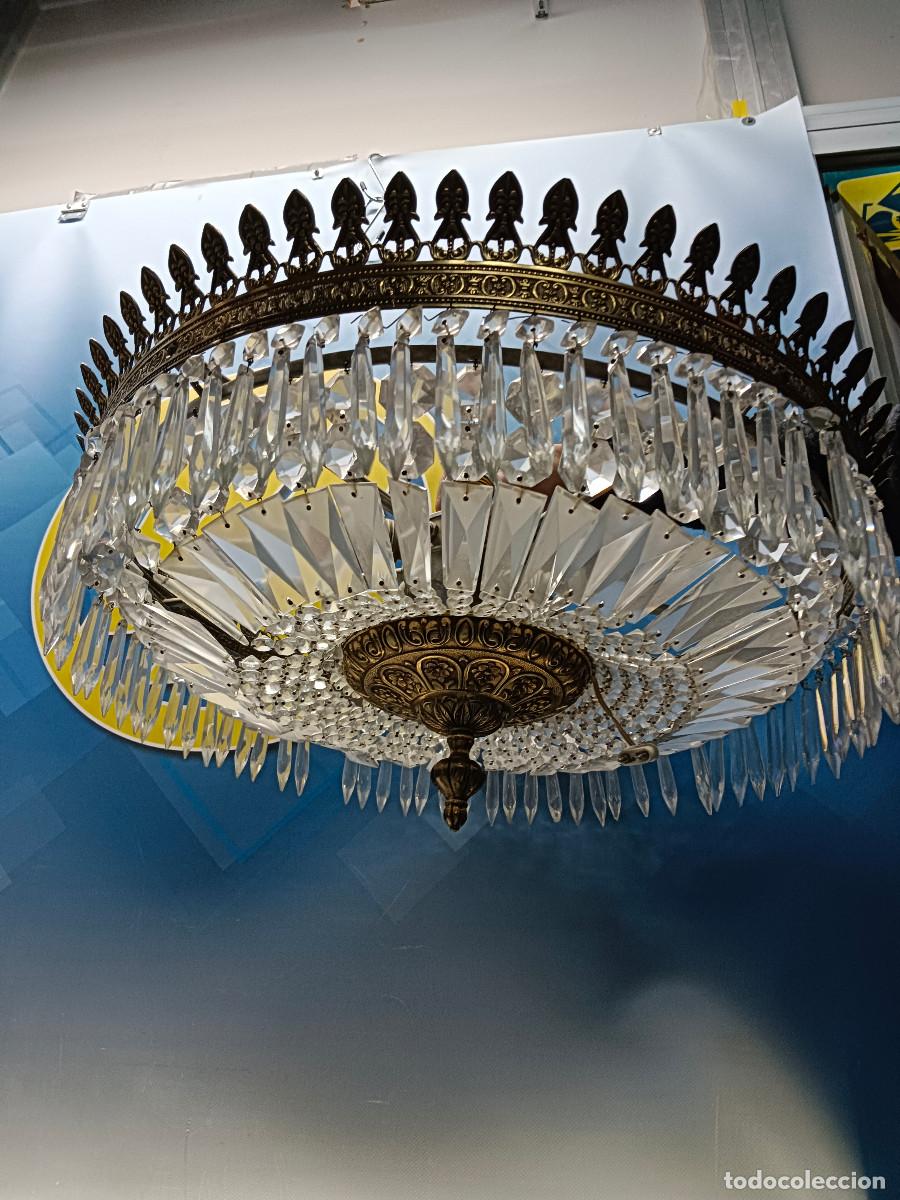 Antig&uuml;edades: Lampara de techo, circular, 5 focos, ara&ntilde;a de cristal y bronce estilo antiguo