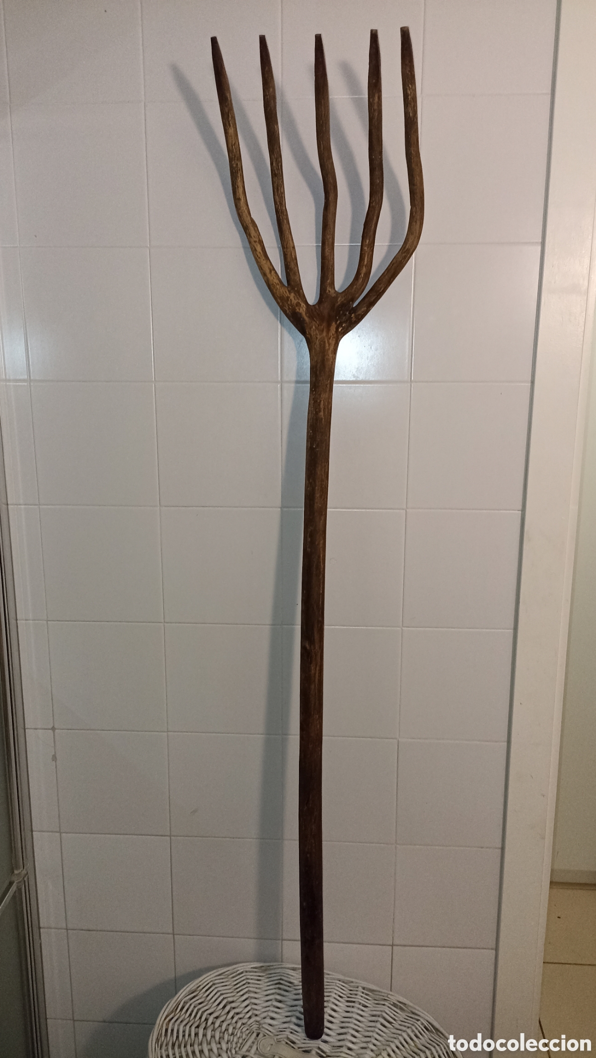 Antig&uuml;edades: Excepcional Horca de Madera Antigua (148 cm) - Pieza de Colecci&oacute;n y Decoraci&oacute;n R&uacute;stica &Uacute;nica