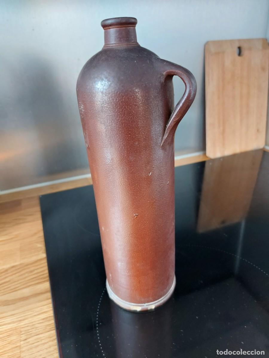 Antig&uuml;edades: botella antigua alemana de gres
