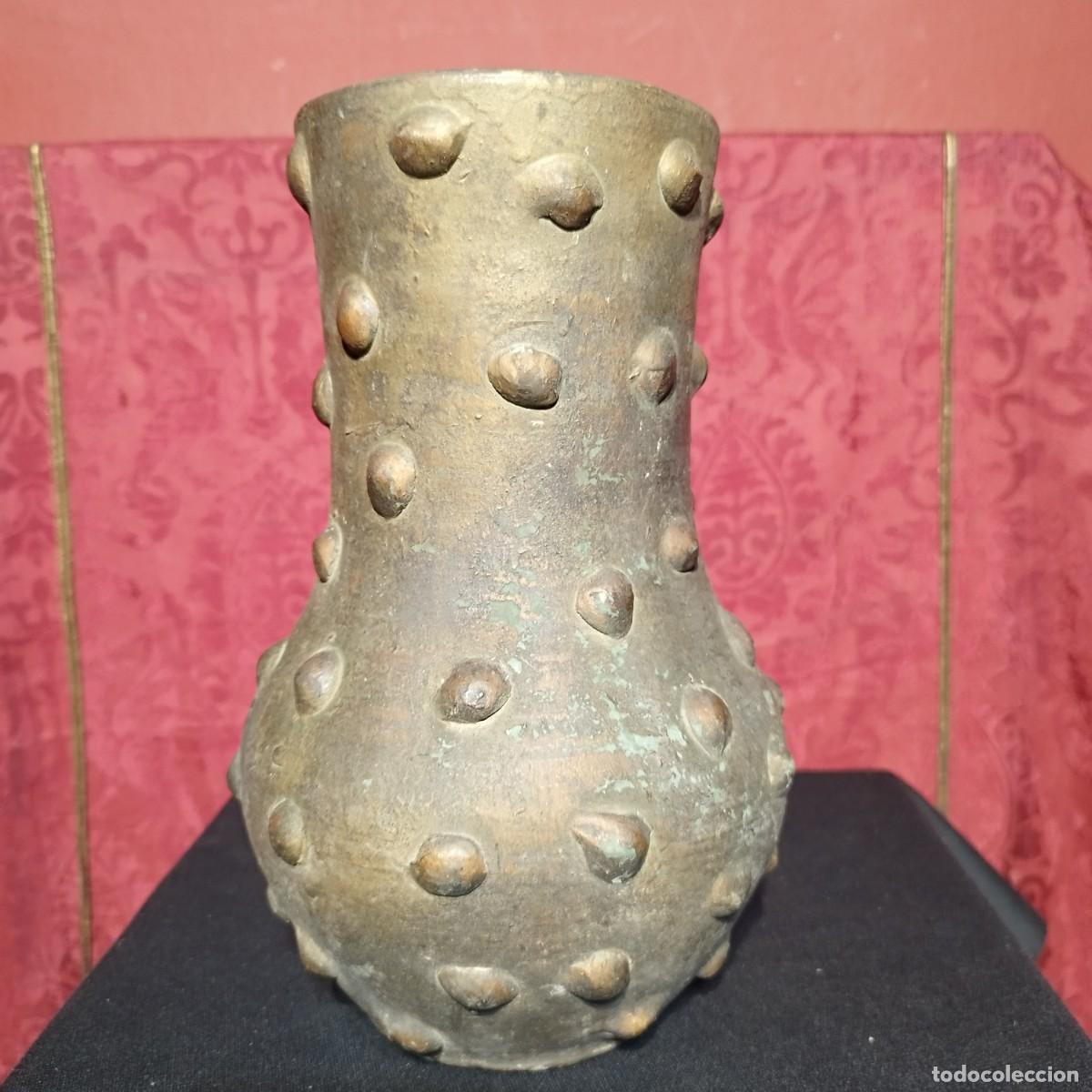 Antig&uuml;edades: JARRON CERAMICA TEXTURIZADA COLOR MARRON DORADO