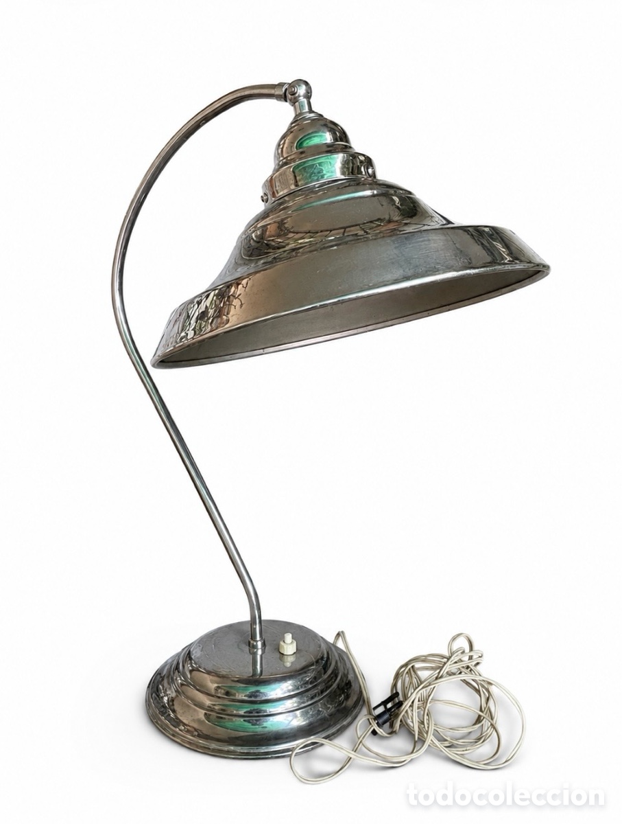 Antig&uuml;edades: L&aacute;mpara de sobremesa vintage met&aacute;lica estilo industrial/art d&eacute;co