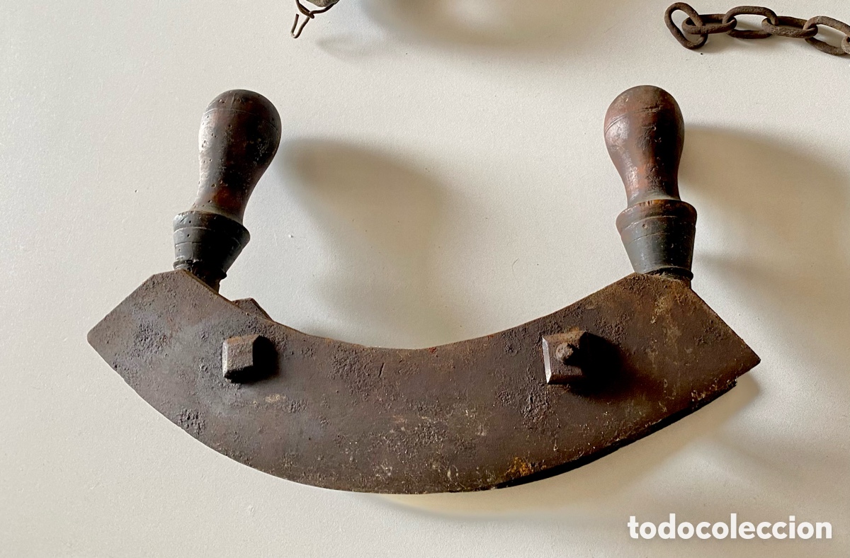 Antig&uuml;edades: Cuchillo antiguo &rdquo;mezzaluna&rdquo; o tajadera de media luna