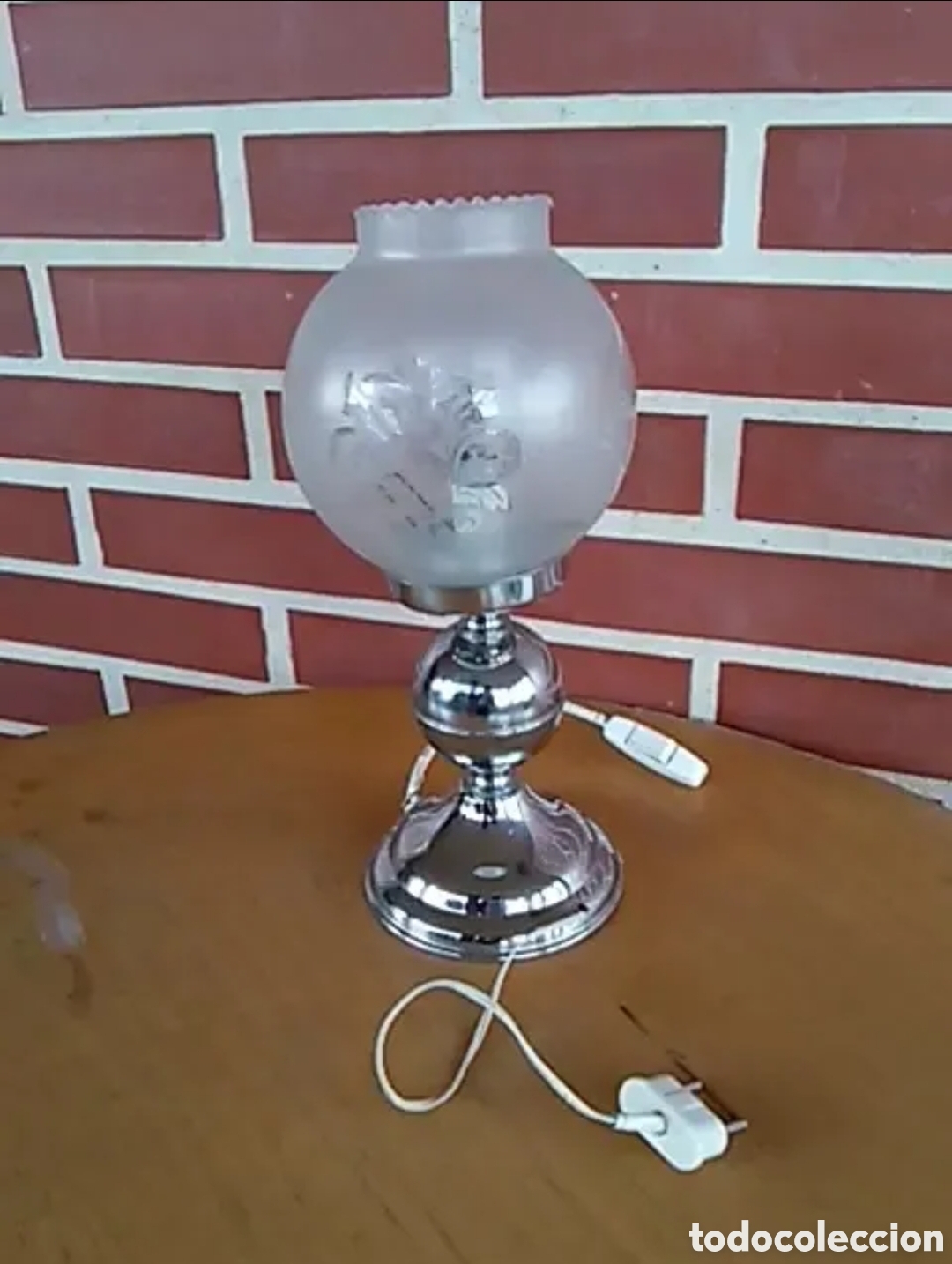 Antig&uuml;edades: Lote 3 l&aacute;mparas de mesa de noche - Foto 2