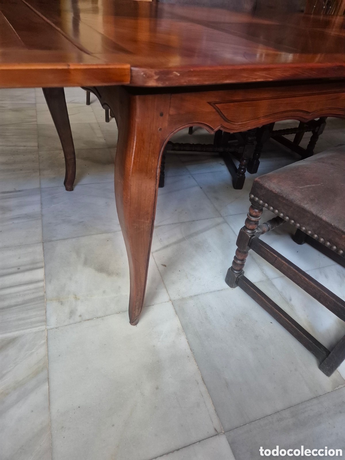 Antig&uuml;edades: Mesa estilo Luis 15 de casta&ntilde;o macizo - Foto 5