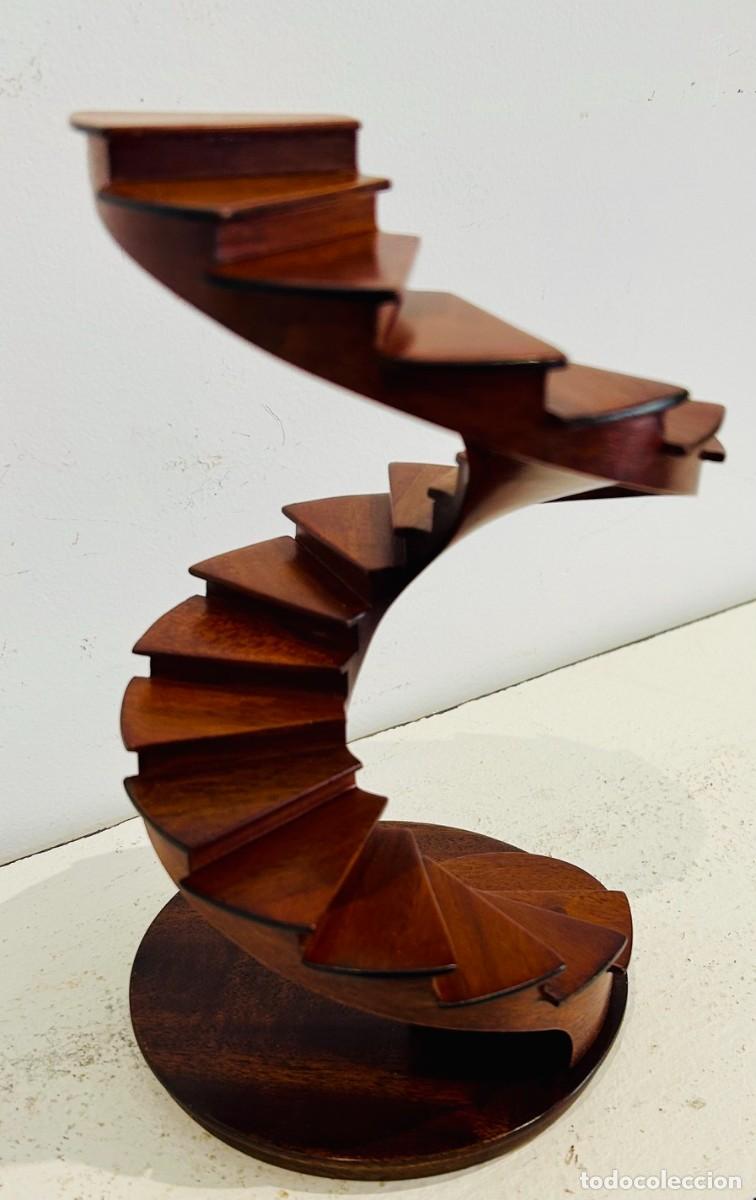 Antig&uuml;edades: Modelo Arquitectonico. Escalera en Espiral - Foto 4