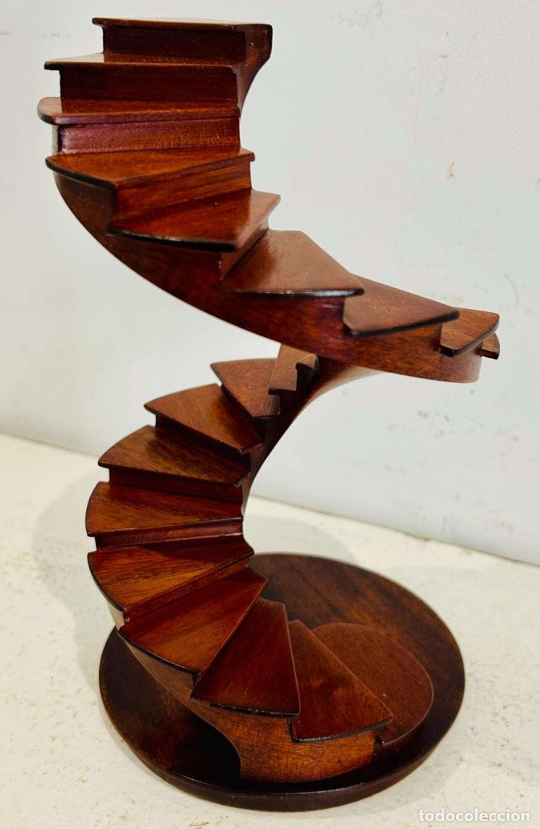 Antig&uuml;edades: Modelo Arquitectonico. Escalera en Espiral - Foto 6