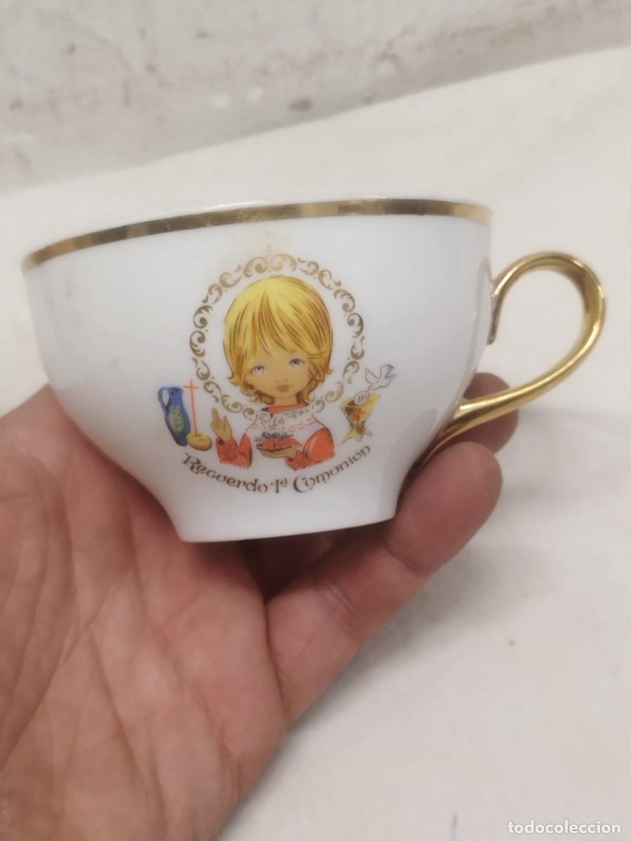 Antig&uuml;edades: Juego de antigua taza de porcelana, y vasos de cristal de mi primera comuni&oacute;n. Religioso.