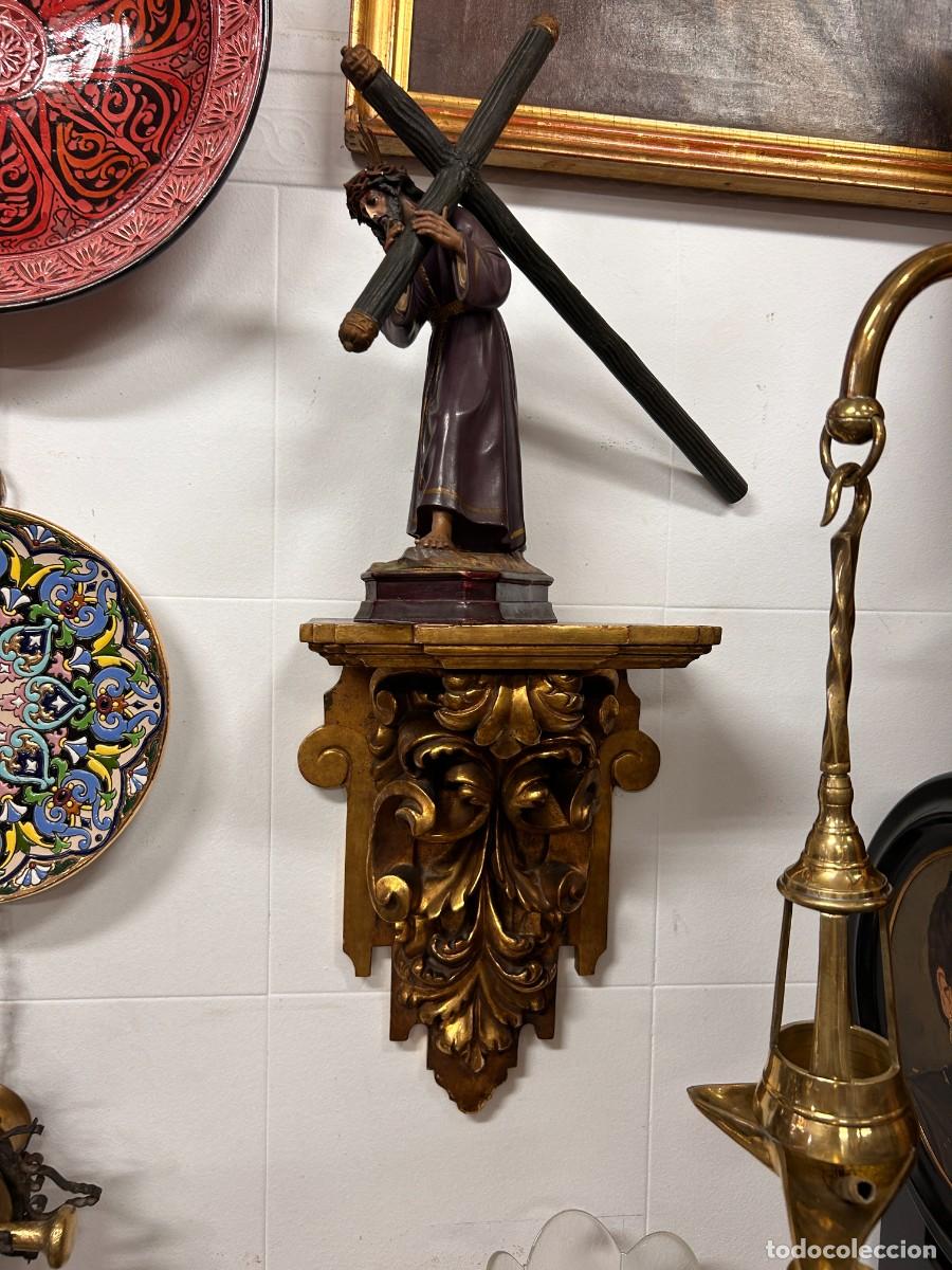 Antig&uuml;edades: M&eacute;nsula de madera tallada