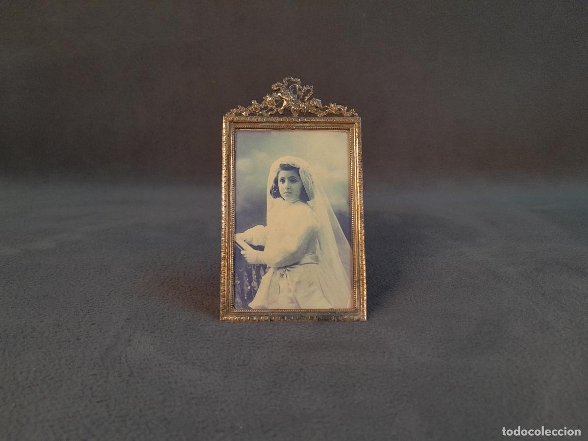 Antig&uuml;edades: PEQUE&Ntilde;O MARCO PORTARETRATOS DE PLATA. SIGLO XX