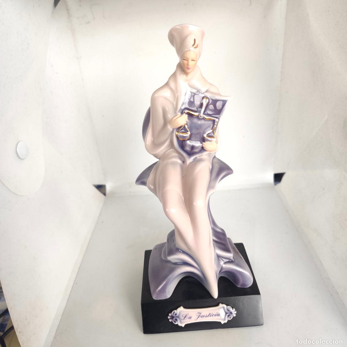Antig&uuml;edades: Figura porcelana Galos La justicia , art&iacute;culo deco