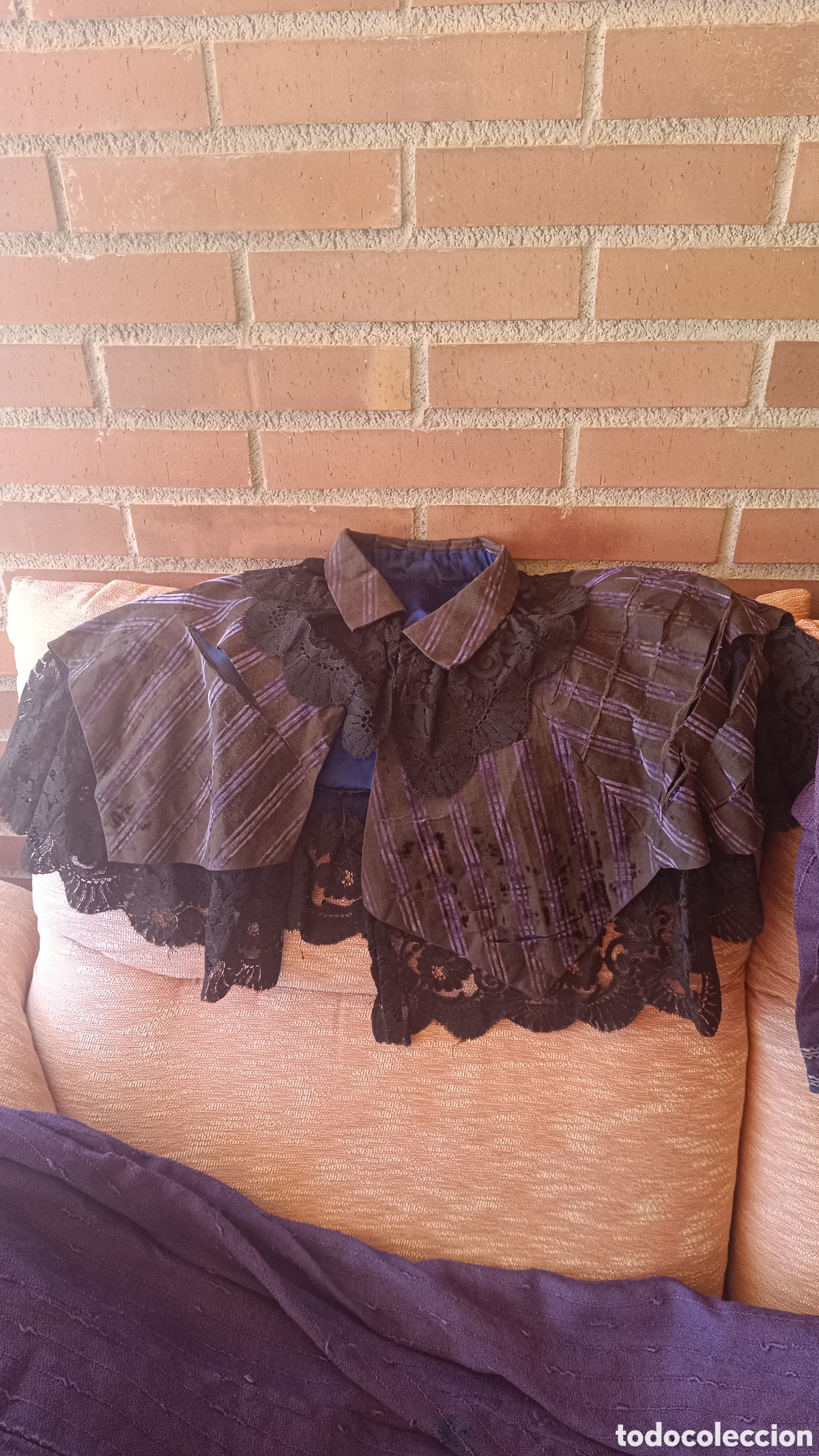 Antig&uuml;edades: Traje antiguo modernista original