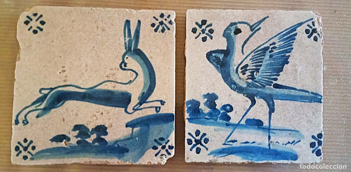 Antig&uuml;edades: 2 AZULEJOS DEL SIGLO XVIII DE FIGURAS AVULSO