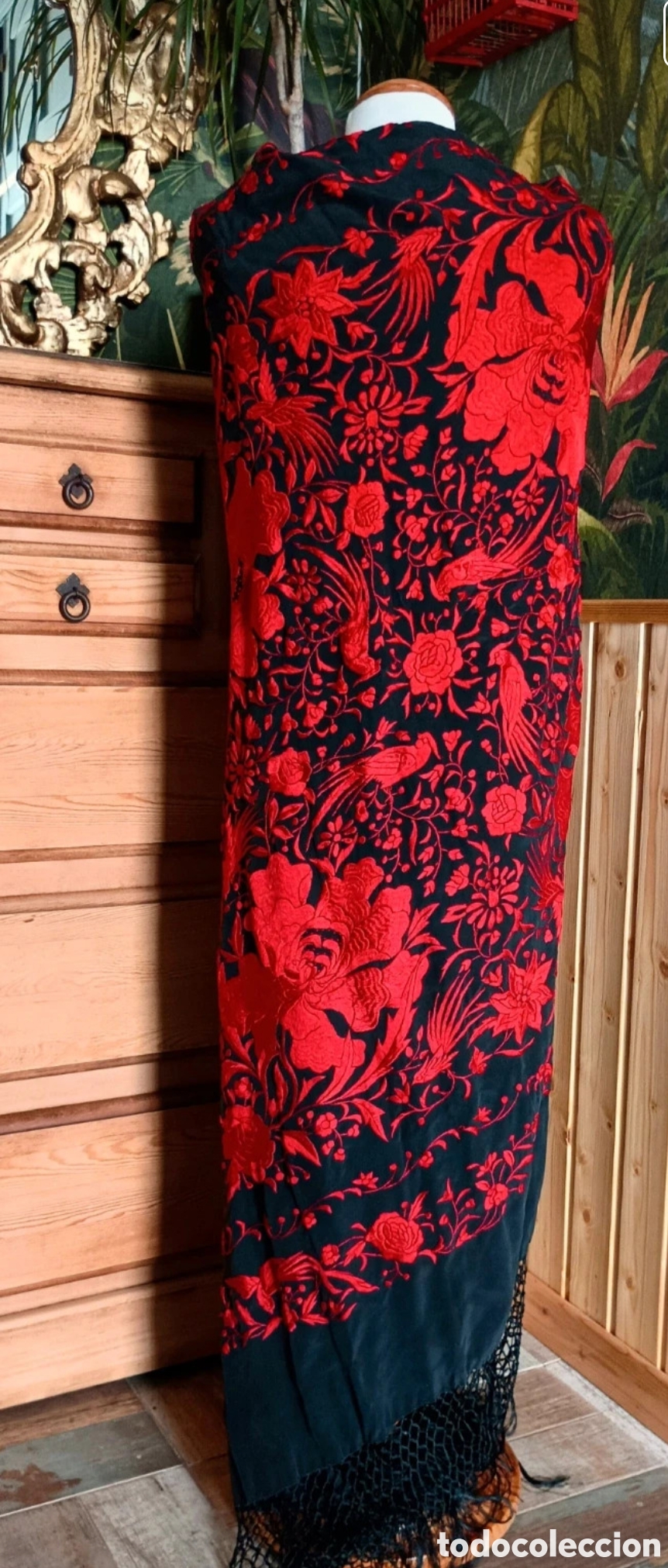 Antig&uuml;edades: Mant&oacute;n antiguo Bordado de seda