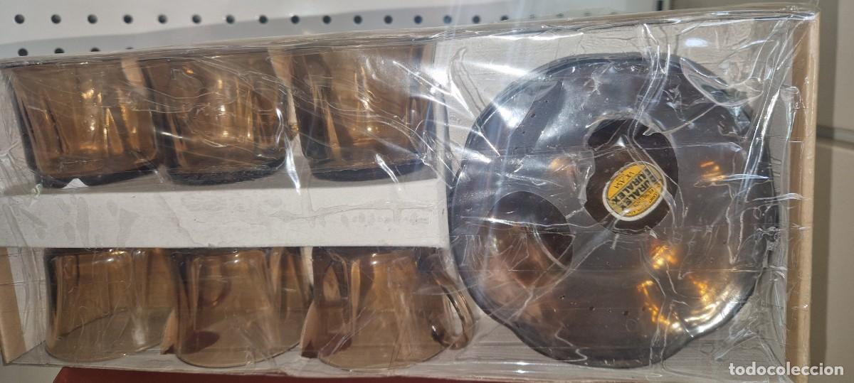 Antig&uuml;edades: JUEGO DE CAFE DURALEX MODELO ONDAS EN COLOR AMBAR