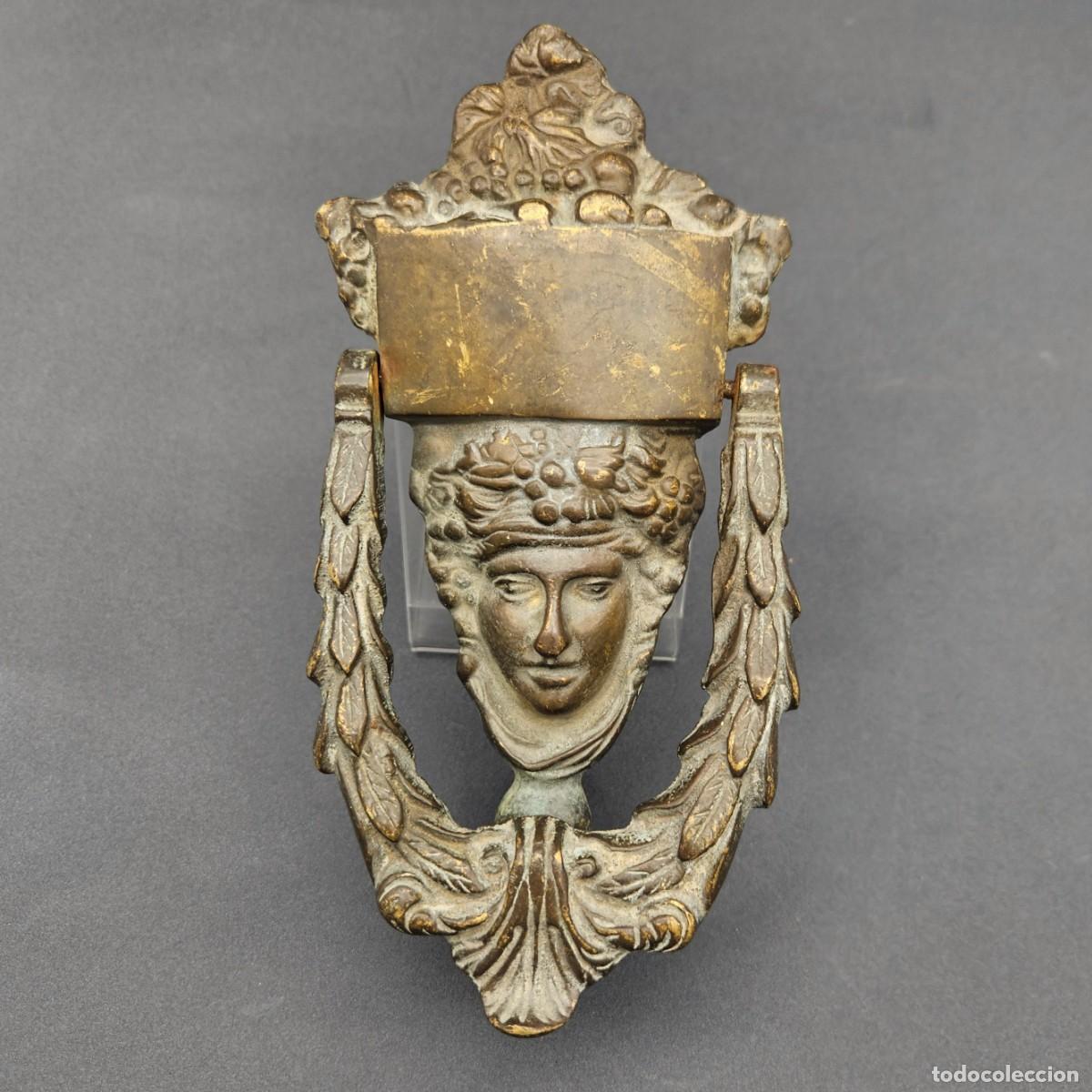 Antig&uuml;edades: Aldaba de bronce estilo Imperio. 1800 - 1830 - Foto 1