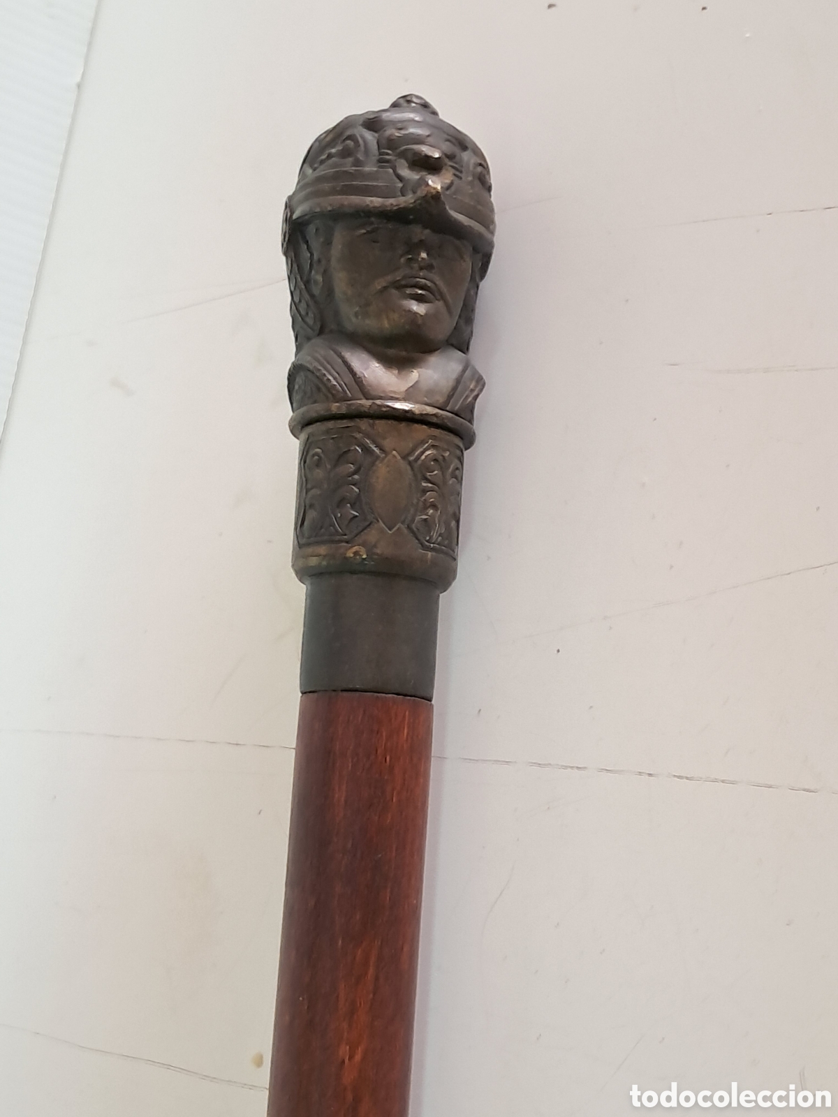 Antig&uuml;edades: Antiguo baston de paseo con busto de bombero
