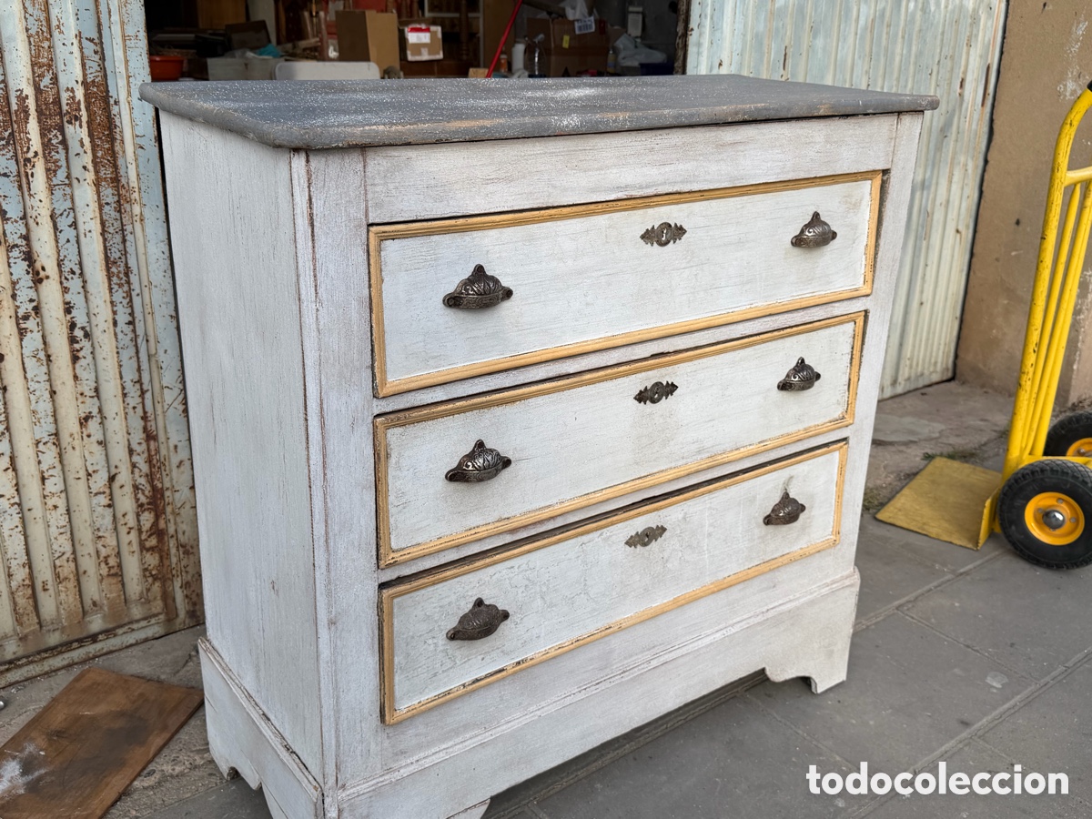 Antig&uuml;edades: C&oacute;moda antigua patinada - Foto 10